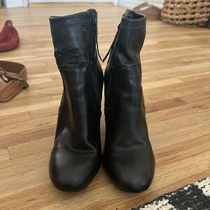 Rebecca Minkoff Black Heeled Boot. Size 7M